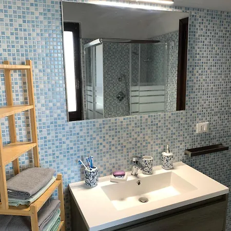 Del Brigante, 200m From The Beach, 80m², 2 Bedrooms, 4-5 Persons Feriehus Capitana