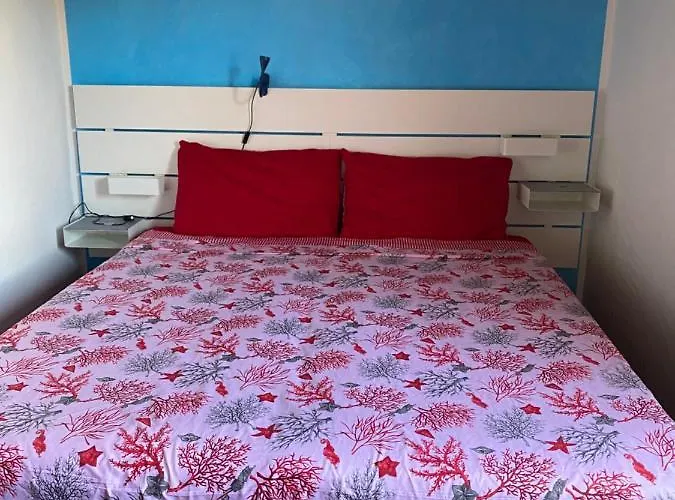 Del Brigante, 200m From The Beach, 80m², 2 Bedrooms, 4-5 Persons カピターナ