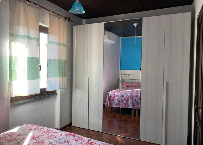 Del Brigante, 200m From The Beach, 80m², 2 Bedrooms, 4-5 Persons カピターナ
